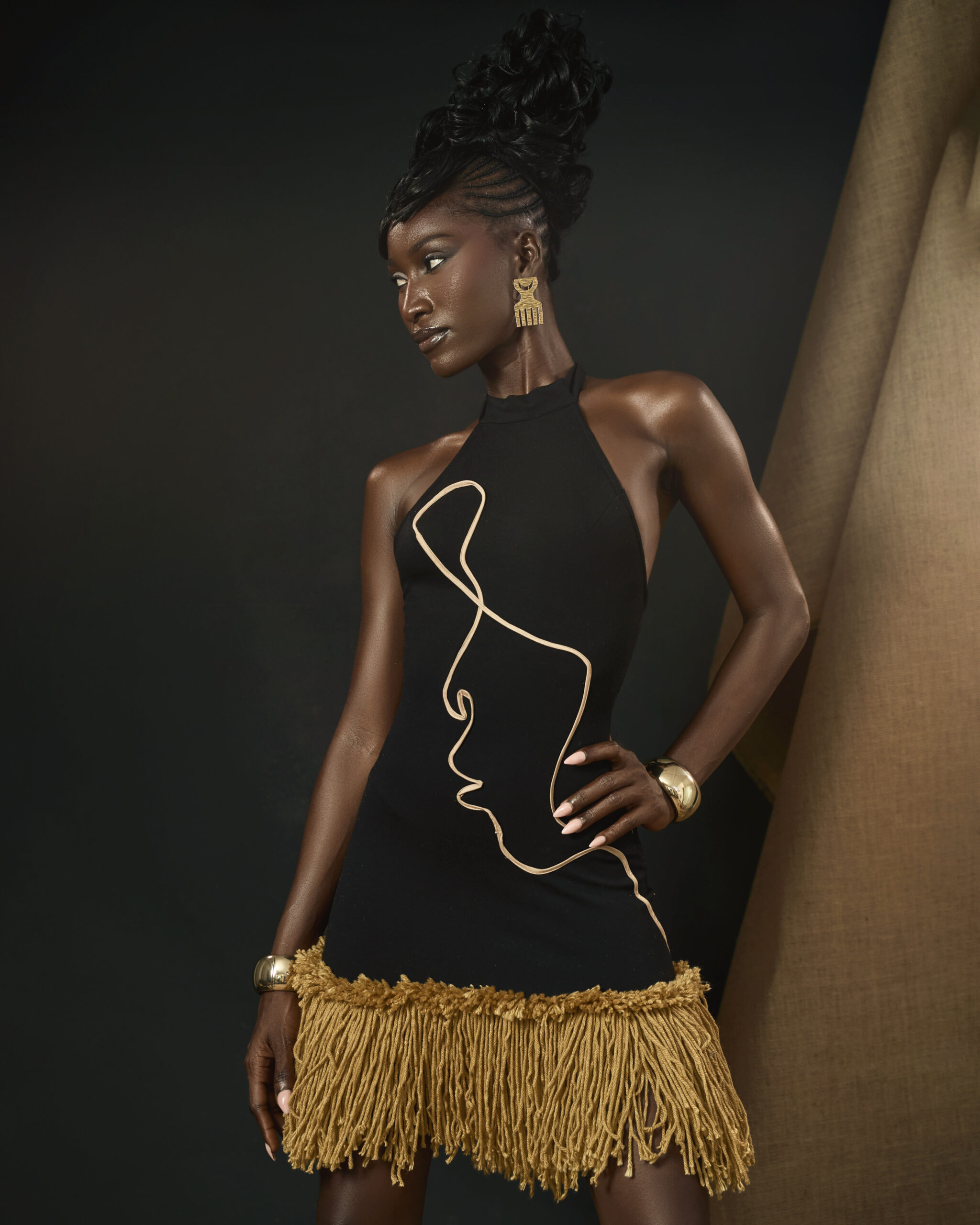 Halter-neck dress